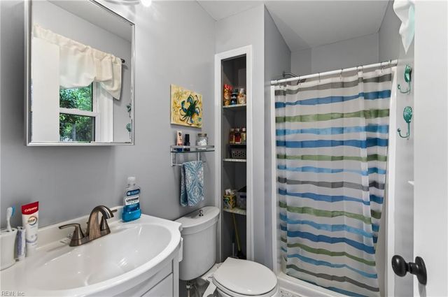 303 Marl Ravine RD, Yorktown, VA 23692