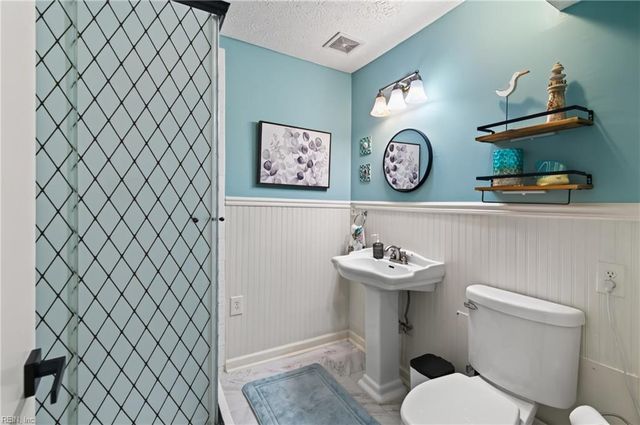 303 Marl Ravine RD, Yorktown, VA 23692