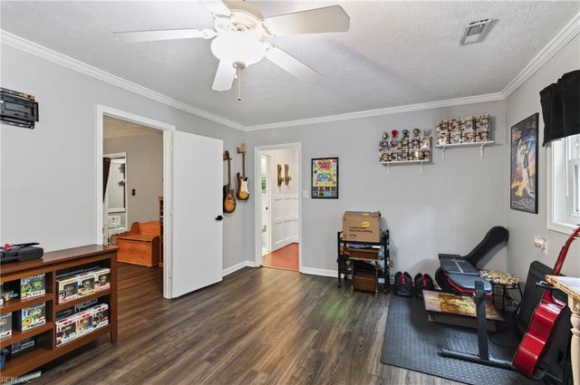 303 Marl Ravine RD, Yorktown, VA 23692