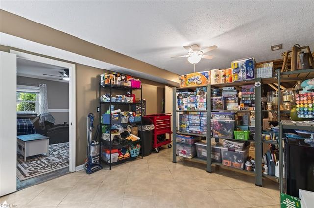 303 Marl Ravine RD, Yorktown, VA 23692