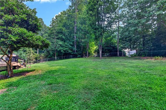 303 Marl Ravine RD, Yorktown, VA 23692