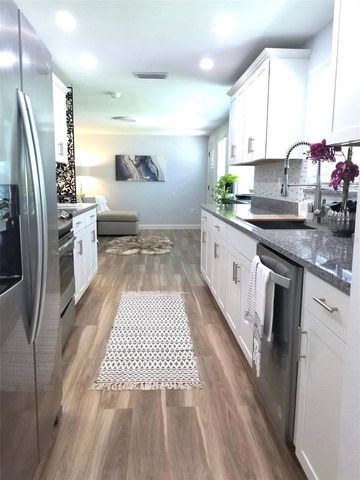 1868 WHARF ROAD, Sarasota, FL 34231