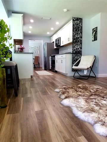 1868 WHARF ROAD, Sarasota, FL 34231