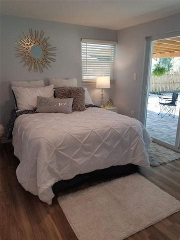 1868 WHARF ROAD, Sarasota, FL 34231