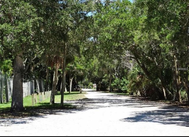 1868 WHARF ROAD, Sarasota, FL 34231