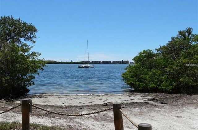 1868 WHARF ROAD, Sarasota, FL 34231