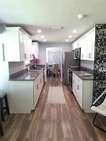 1868 WHARF ROAD, Sarasota, FL 34231