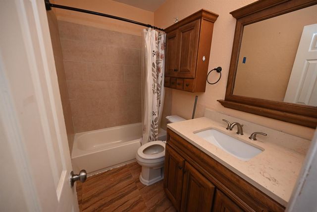 8208 NW 75TH Avenue, Tamarac, FL 33321