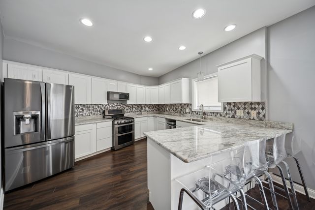 11501 S Vincennes Avenue, Chicago, IL 60643