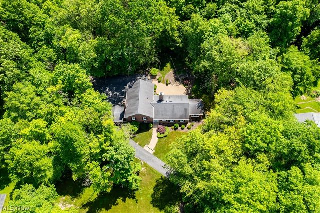 15225 Hook Hollow Road, Novelty, OH 44072