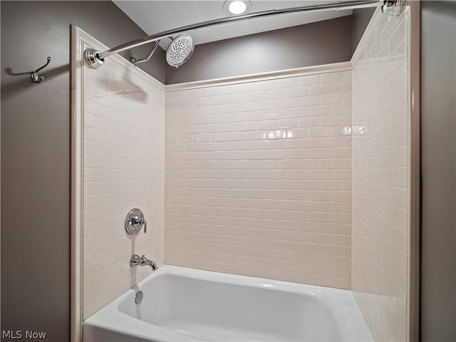 15225 Hook Hollow Road, Novelty, OH 44072