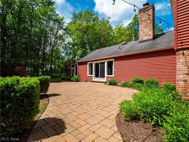 15225 Hook Hollow Road, Novelty, OH 44072