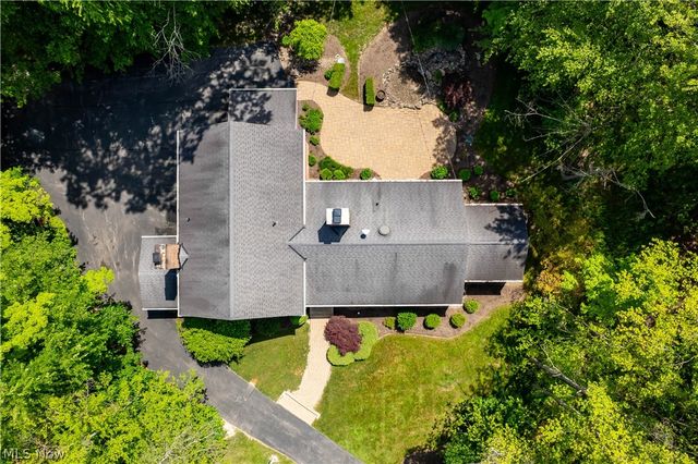 15225 Hook Hollow Road, Novelty, OH 44072