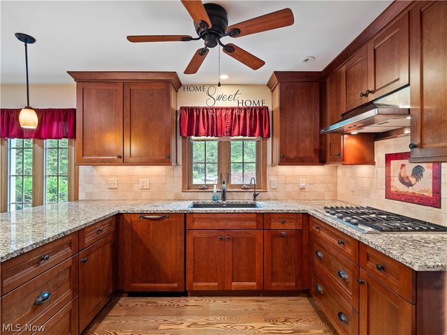 15225 Hook Hollow Road, Novelty, OH 44072