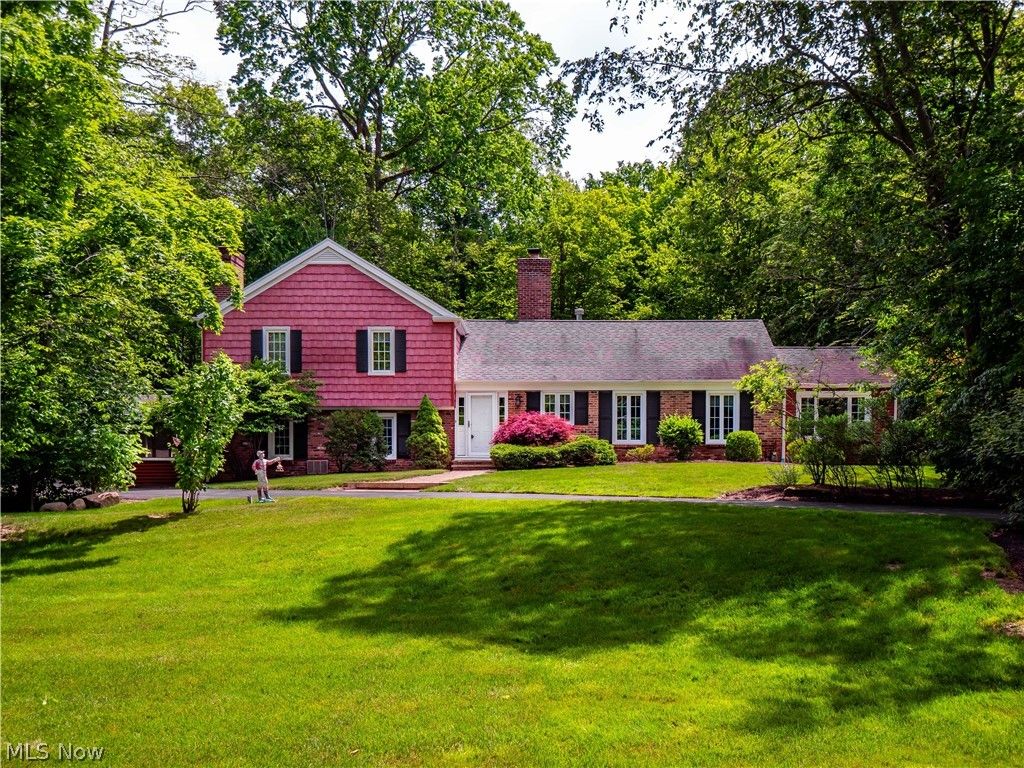 15225 Hook Hollow Road, Novelty, OH 44072
