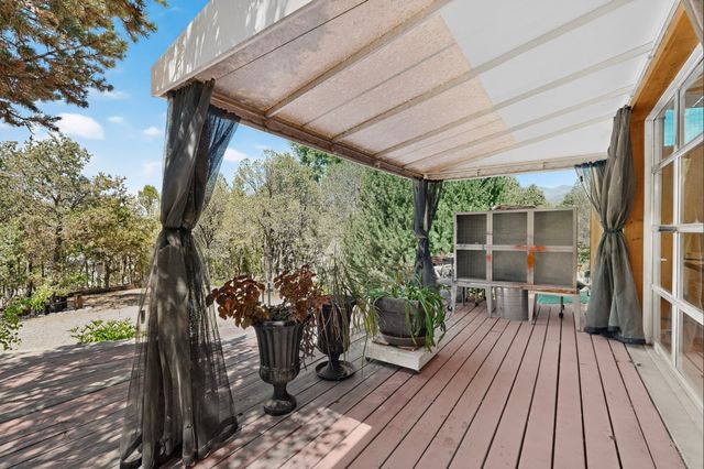 22 Palo Duro, Santa Fe, NM 87506