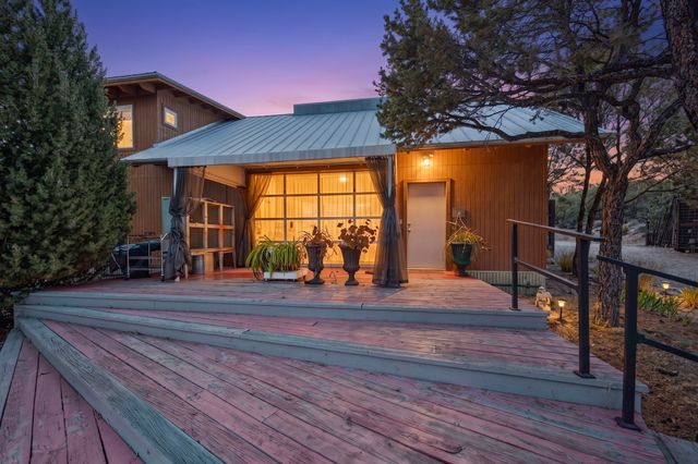 22 Palo Duro, Santa Fe, NM 87506