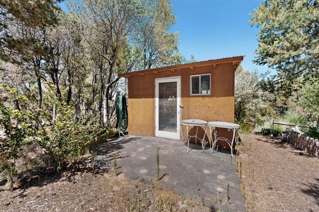 22 Palo Duro, Santa Fe, NM 87506