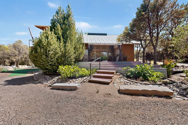 22 Palo Duro, Santa Fe, NM 87506