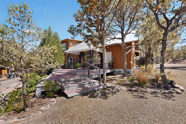 22 Palo Duro, Santa Fe, NM 87506