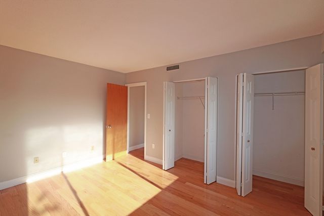 1850 Beacon St. 304, Brookline, MA 02445