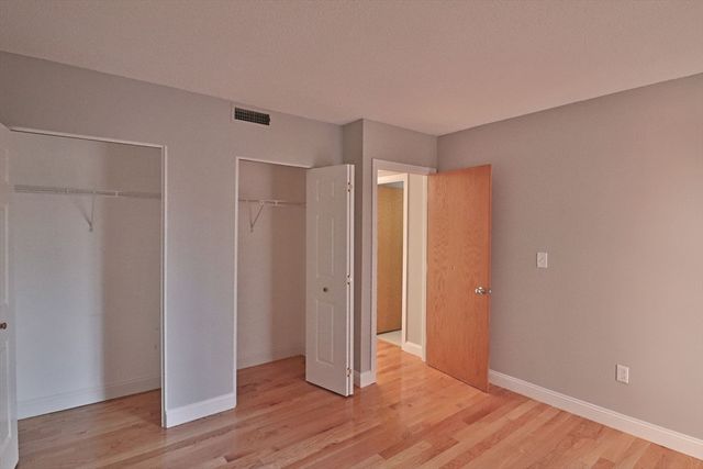 1850 Beacon St. 304, Brookline, MA 02445