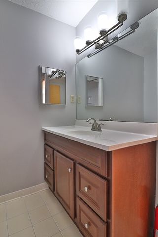 1850 Beacon St. 304, Brookline, MA 02445