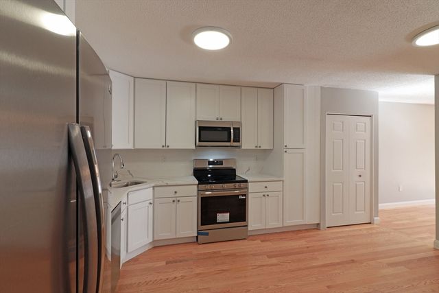 1850 Beacon St. 304, Brookline, MA 02445