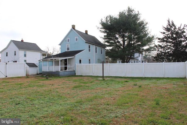 16 W HOWARD ST, Viola, DE 19979