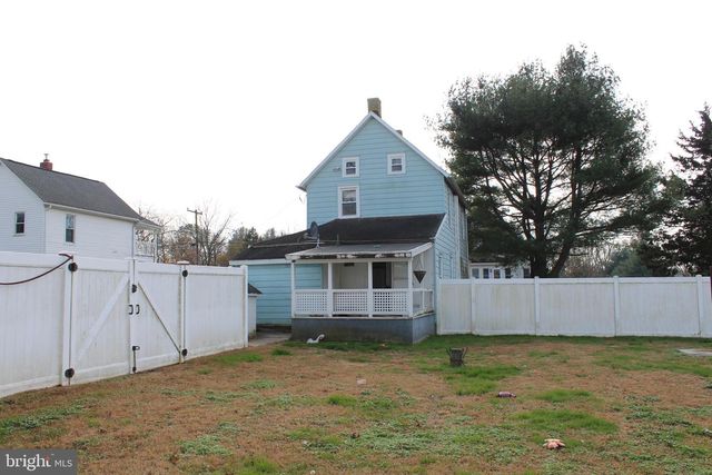 16 W HOWARD ST, Viola, DE 19979