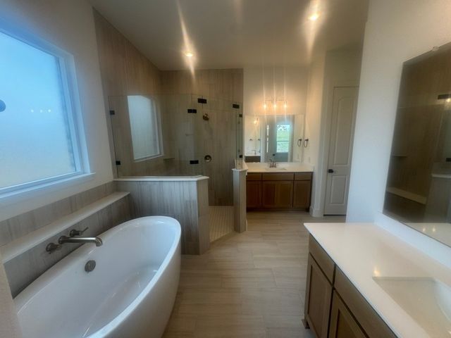 707 Water Side Drive, Van Alstyne, TX 75495