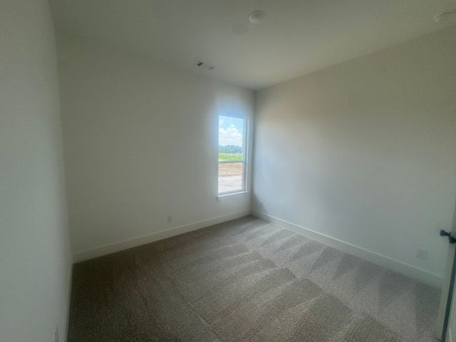 707 Water Side Drive, Van Alstyne, TX 75495