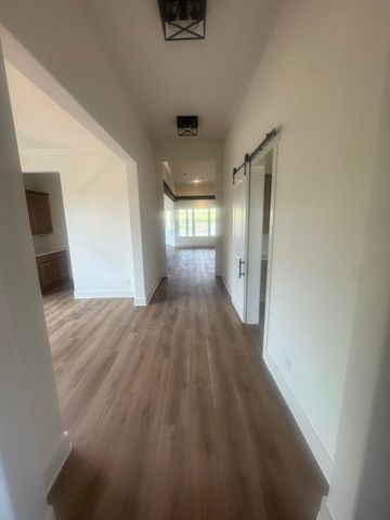 707 Water Side Drive, Van Alstyne, TX 75495