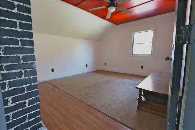 453 Spring St, Centerville, PA 15358