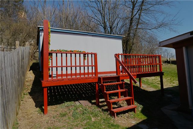 453 Spring St, Centerville, PA 15358