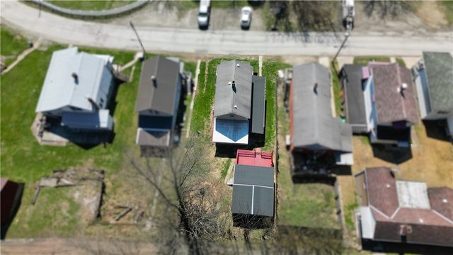 453 Spring St, Centerville, PA 15358