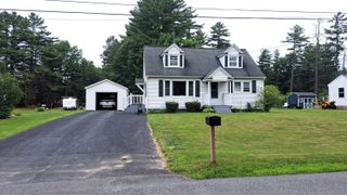 8 Fatima Street, Morrisonville, NY 12962
