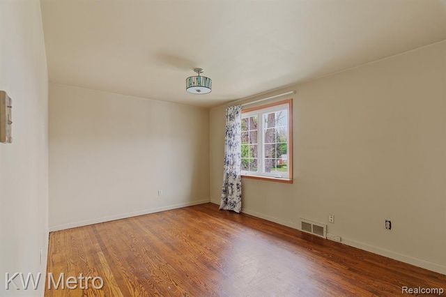 2514 Galpin Avenue 10, Royal Oak, MI 48073
