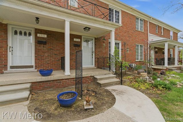 2514 Galpin Avenue 10, Royal Oak, MI 48073
