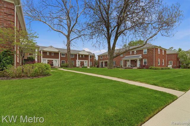 2514 Galpin Avenue 10, Royal Oak, MI 48073