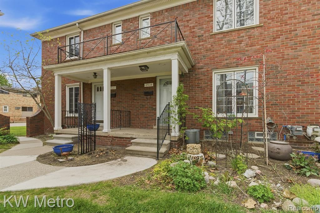 2514 Galpin Avenue 10, Royal Oak, MI 48073