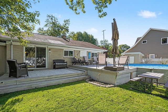 1225 Harding Road, Essexville, MI 48732
