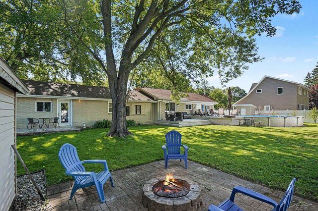 1225 Harding Road, Essexville, MI 48732