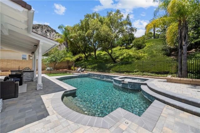 25415 Thoreau Way, Stevenson Ranch, CA 91381