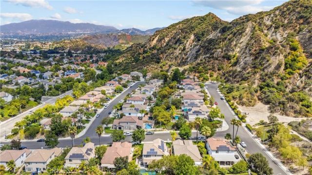 25415 Thoreau Way, Stevenson Ranch, CA 91381