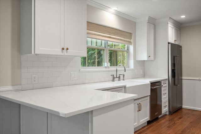 10111 Estate Lane, Dallas, TX 75238