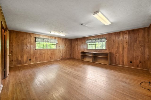 10111 Estate Lane, Dallas, TX 75238