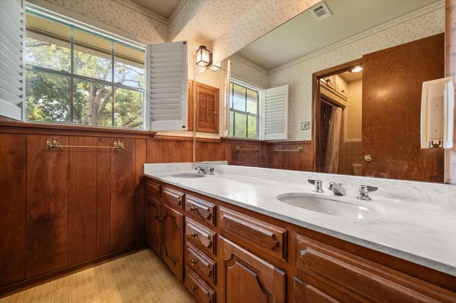 10111 Estate Lane, Dallas, TX 75238
