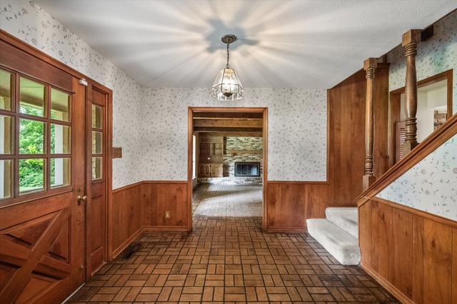 10111 Estate Lane, Dallas, TX 75238