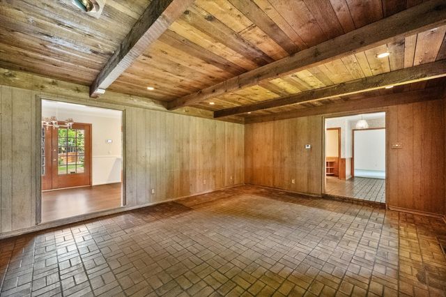 10111 Estate Lane, Dallas, TX 75238
